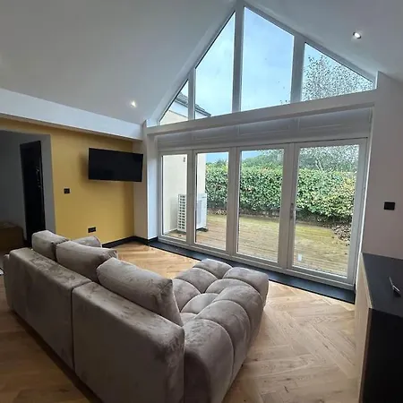 The Cleveland Retreat Tatil Evi